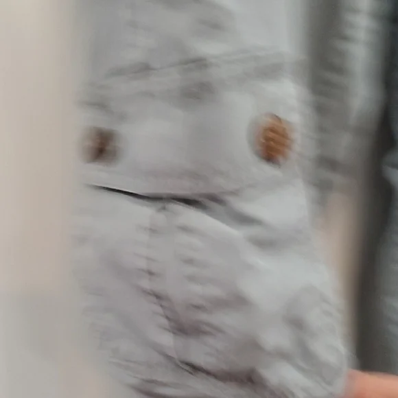 Patagonia Water Girl Women's Gray Capris - Picture 5 of 8